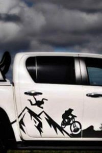 استیکر و برچسب خودرو 4 برش استیکر و برچسب خودرو